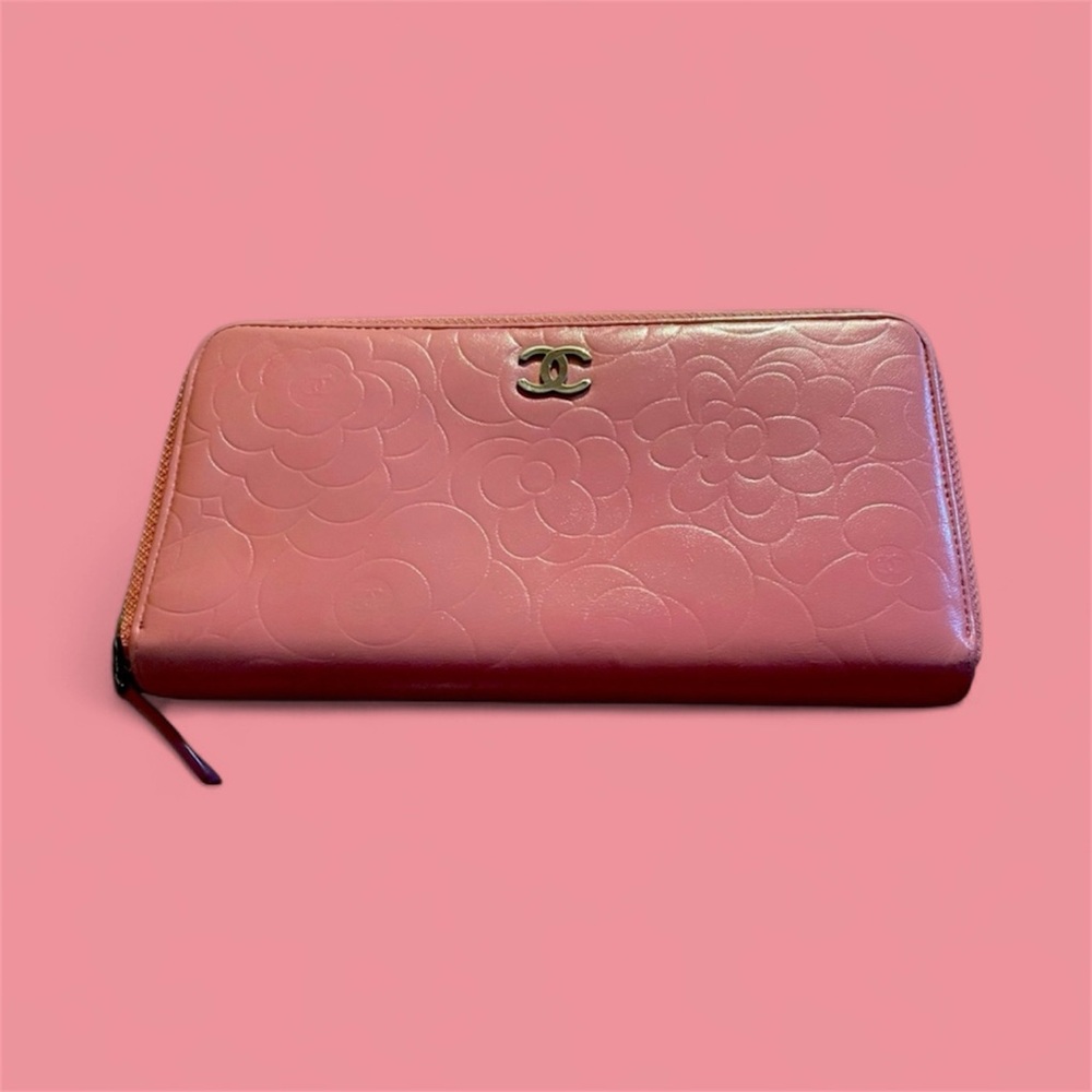 🌸CHANEL CAMELLIA ZIP AROUND LONG WALLET